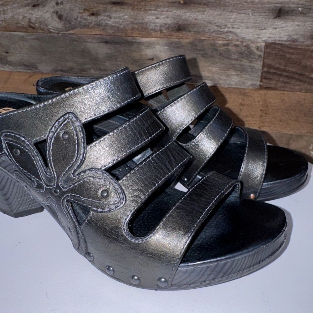 RARE Dansko Nigella Black Leather Floral Studded Mules - EU 40 EUC